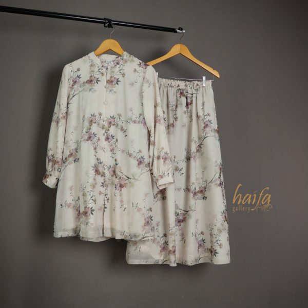 a Setelan Sifon Silky Floral Cream